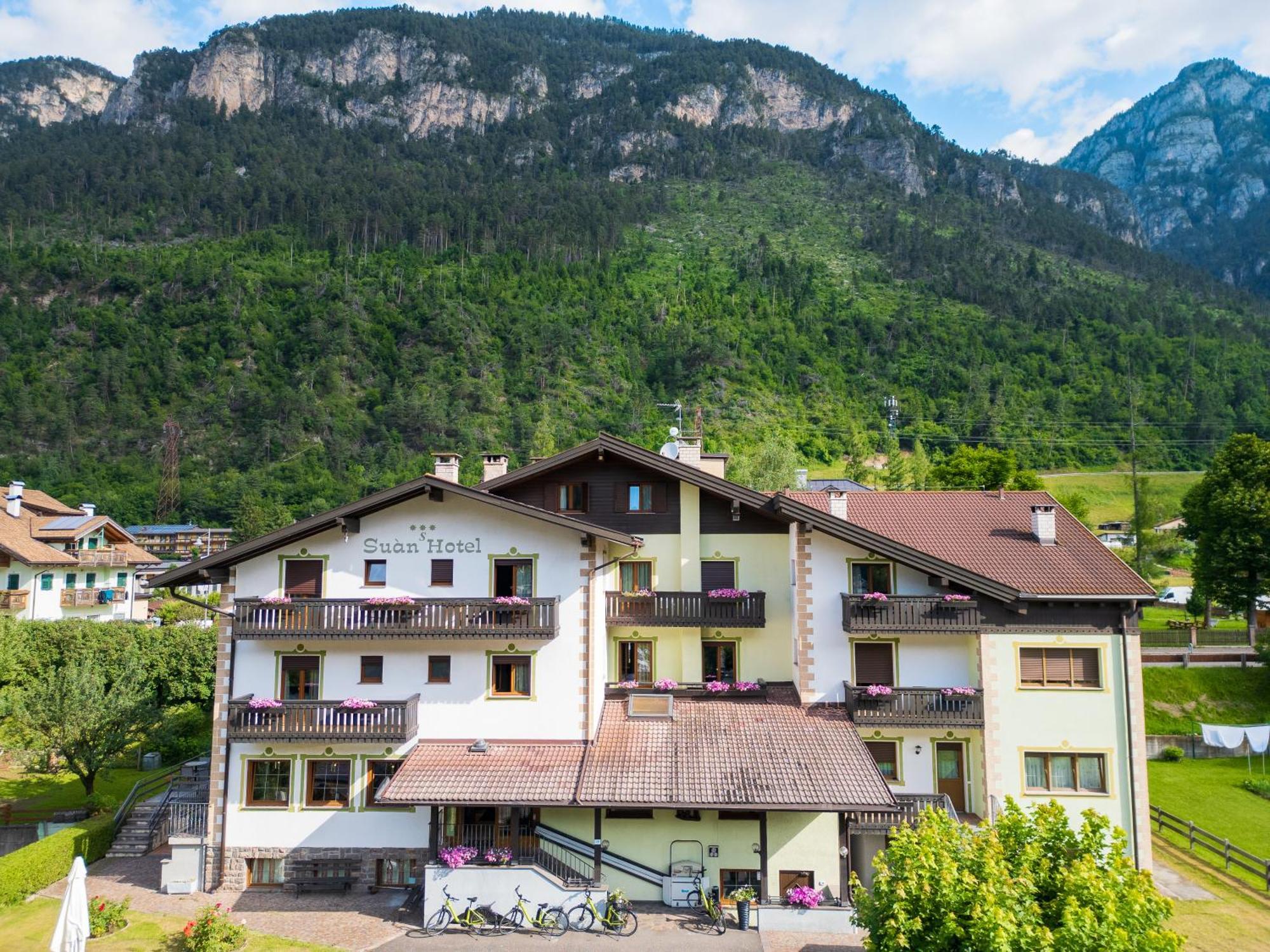 Suan Hotel Ziano Di Fiemme Exterior photo